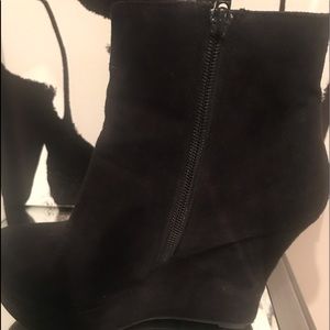 Nine West suede booties size 7